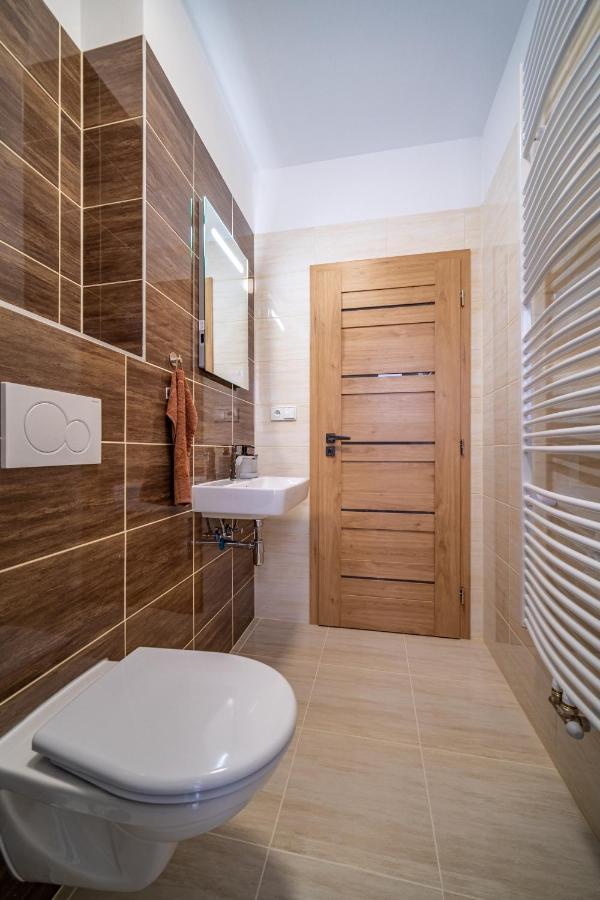 Apartman Na Bukovce Malma แชร์เวนาโวดา ภายนอก รูปภาพ