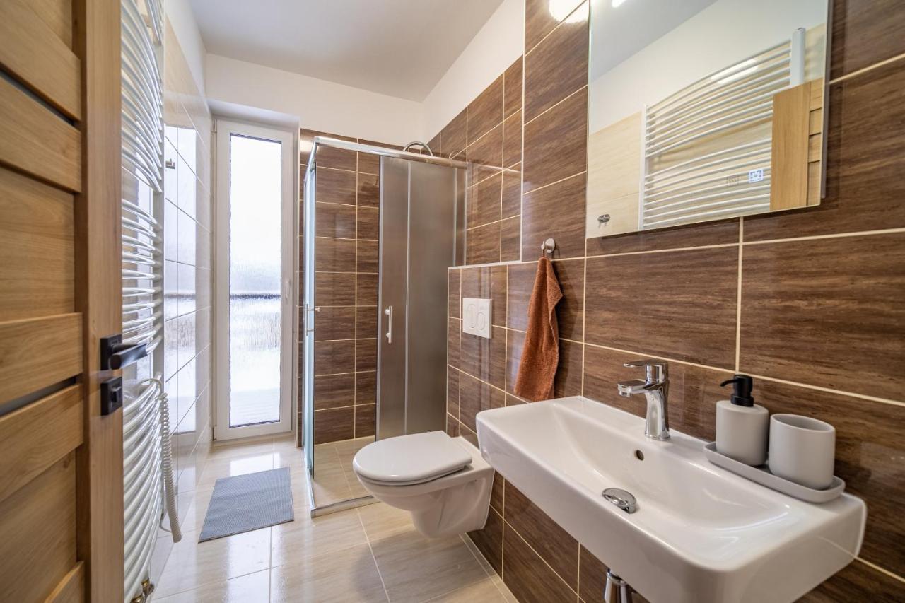 Apartman Na Bukovce Malma แชร์เวนาโวดา ภายนอก รูปภาพ